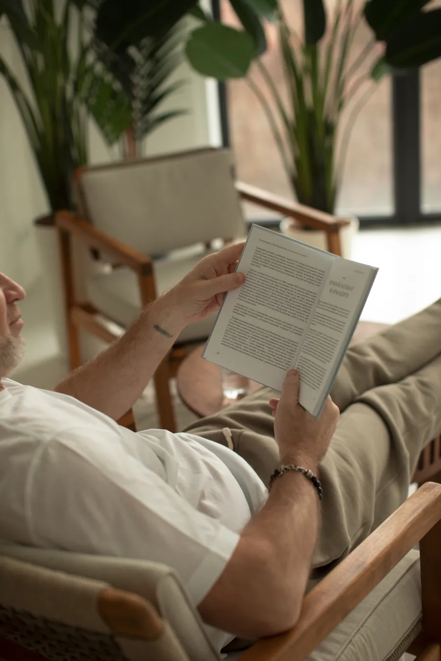 How to Write a Bestseller Without Burning Out: A Step-by-Step Guide for Authors